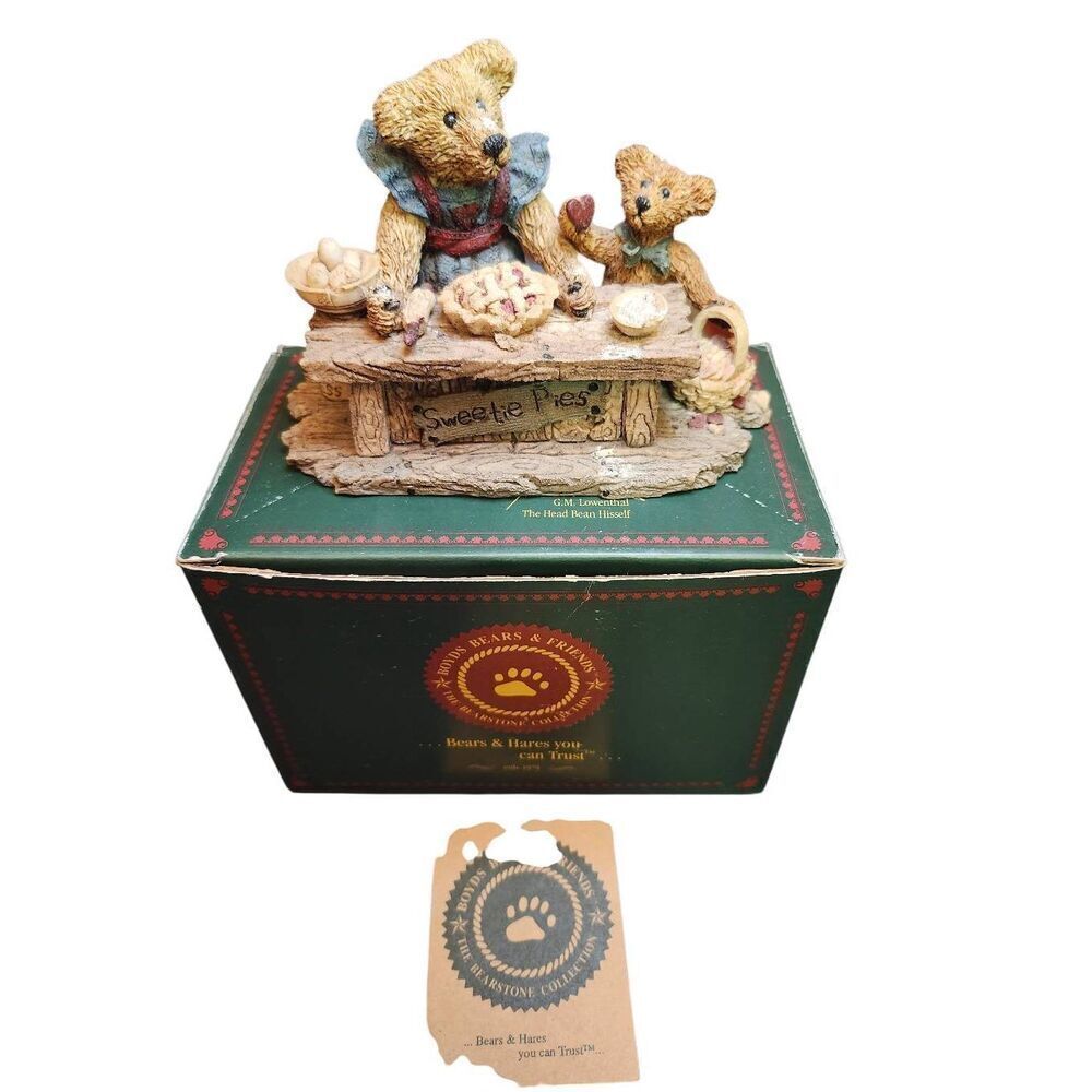 Boyds Bears & Friends "Justina & M. Harrison... Sweetie Pie" Bearstone figurine,